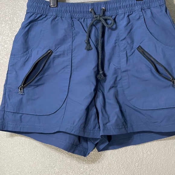 Toad & Co. Women’s Blue Shorts - Size S - Picture 2 of 4